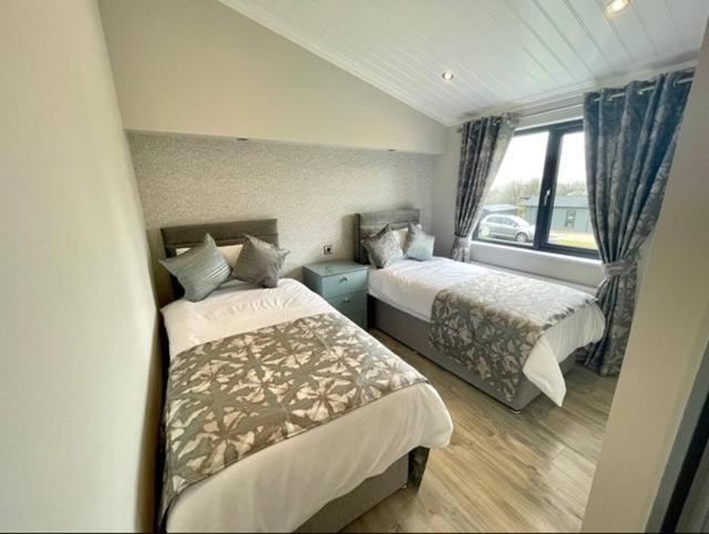 *Luxury Holiday Home With Hot Tub Close To Beach* Penally المظهر الخارجي الصورة